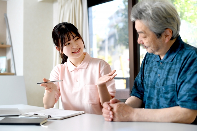 最新の認知症施策とケア ~認知症者をみんなで支え合おう~